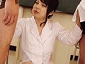 保健室の優しい爆乳先生に癒やされながら痴女られて射精　サンプル画像02